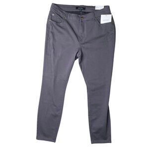 NWT Ellen Tracy Denim The Skinny Grey/Granite Jeans, 10